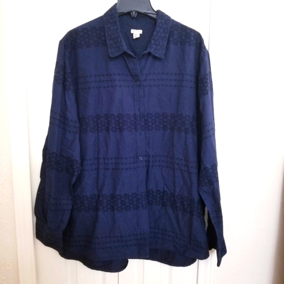 Eyelet Navy Button Down Blouse/Shirt - Picture 4 of 9